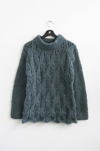 Strikket sweater med bladmønster | Gratis strikkeopskrift