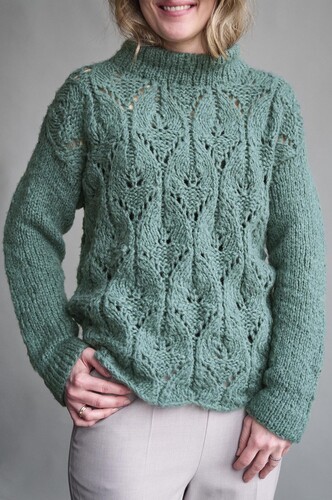 Strikket sweater med bladmønster | Gratis strikkeopskrift
